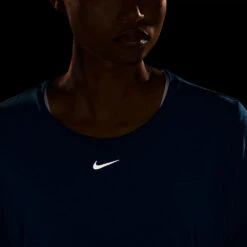 Women's Nike One Luxe Dri-FIT Long Sleeve Top -BROOKS Shoes Shop 0pqfelbv7r