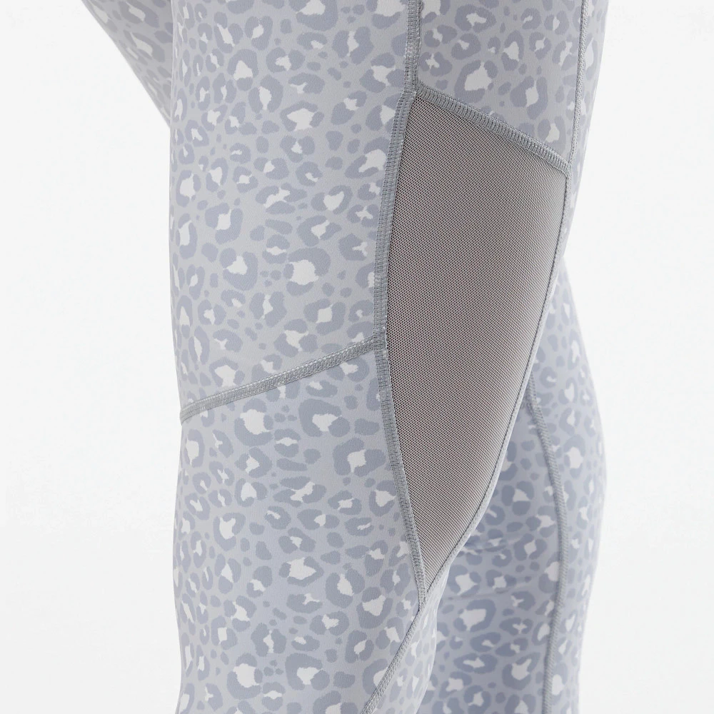 Women's Korsa Luxe Capri Tight 6 Women's Korsa Luxe Capri Tight - Image 6