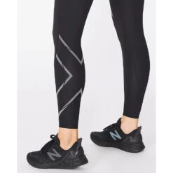Women's 2XU Light Speed Mid-Rise Compression Tights -BROOKS Shoes Shop gnhghpmn2a