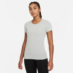 Women's Nike Dri-FIT ADV Aura Slim Short Sleeve Top -BROOKS Shoes Shop hbddwstkn5