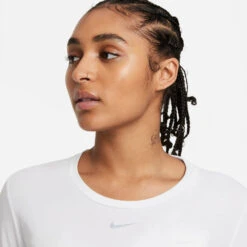 Women's Nike One Luxe Dri-FIT Long Sleeve Top -BROOKS Shoes Shop zagsmttjpx